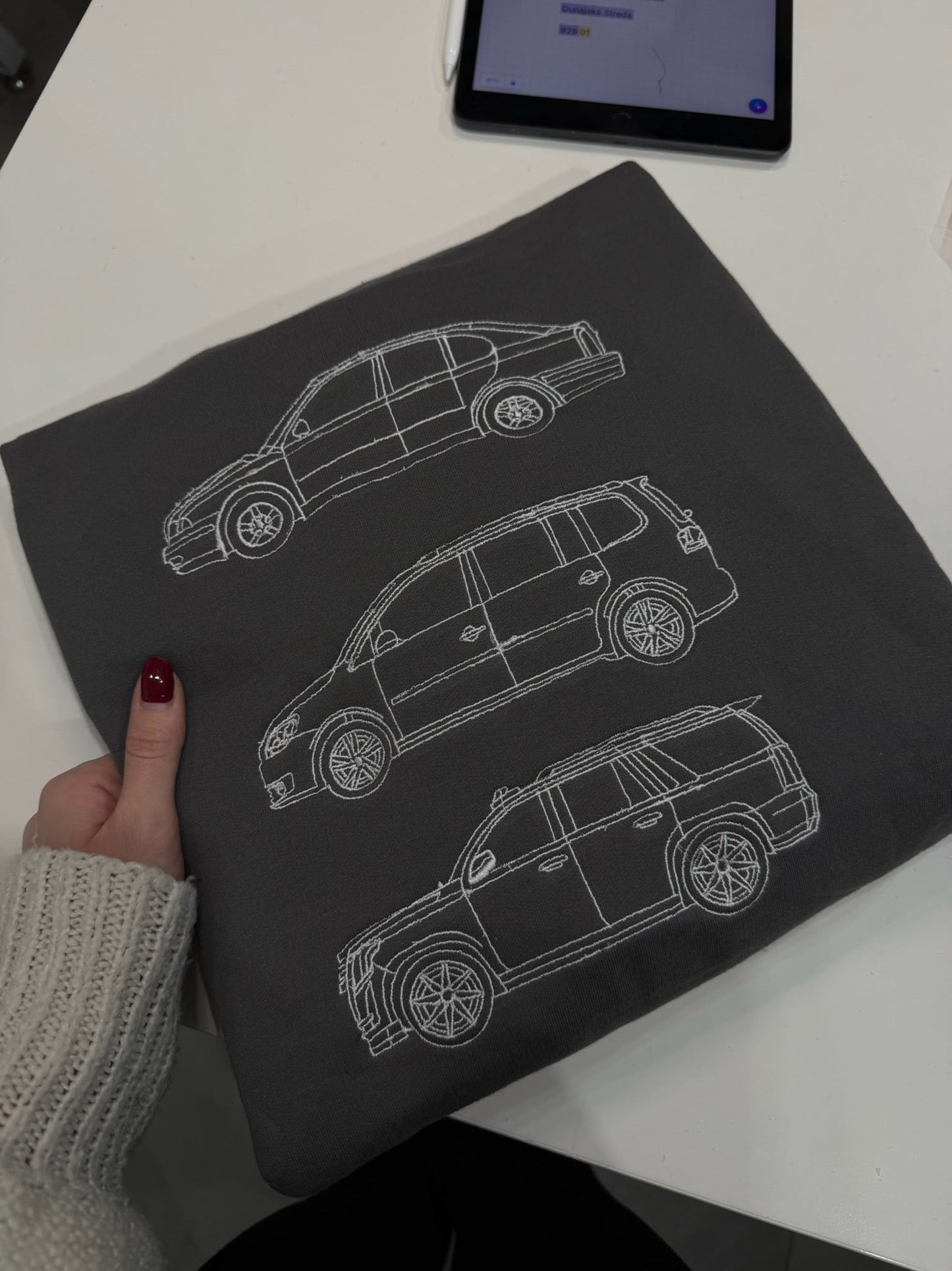 Car line art embroidery