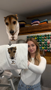 Dog portrait embroidery