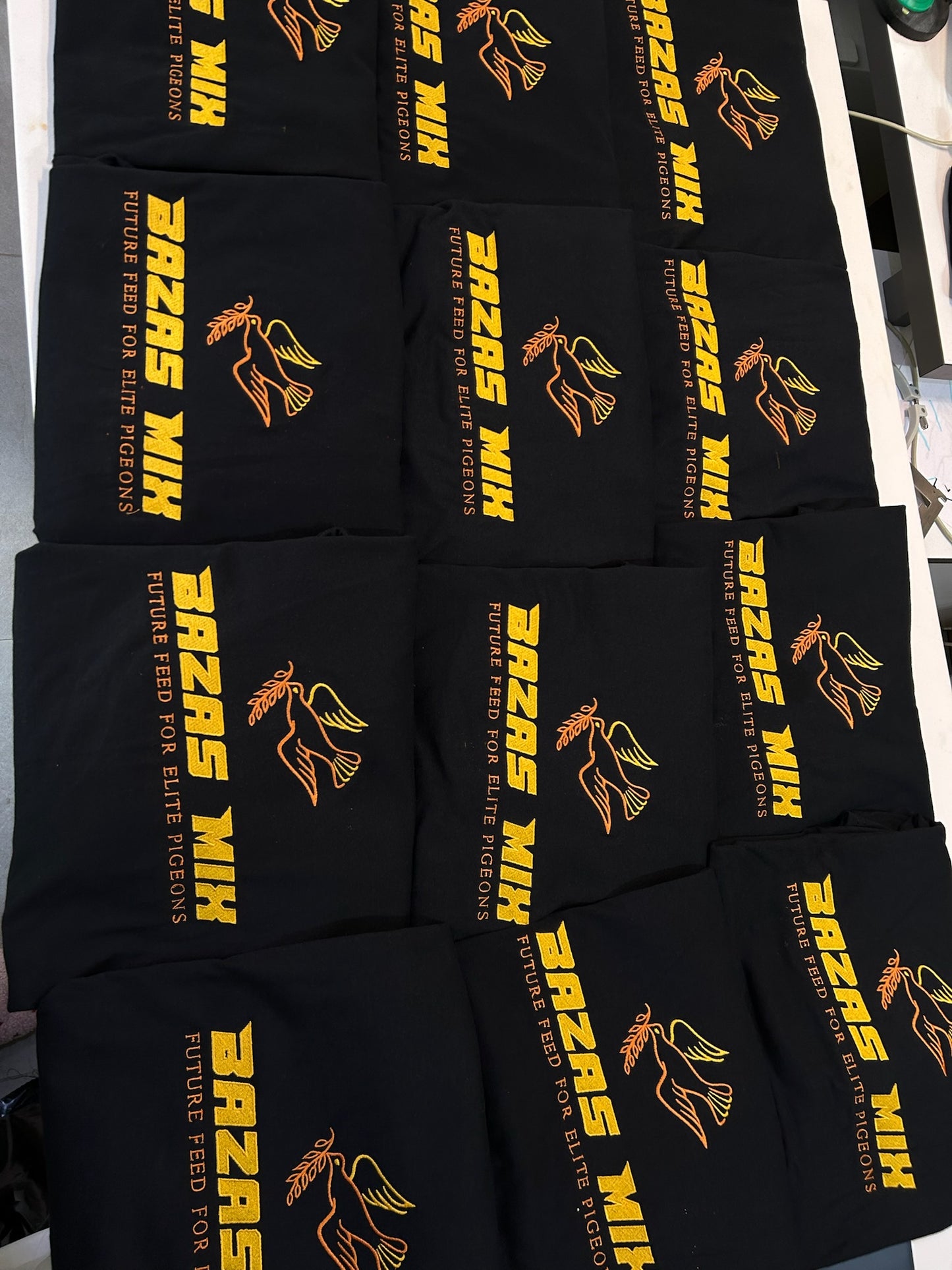 Egyedi logóhímzés