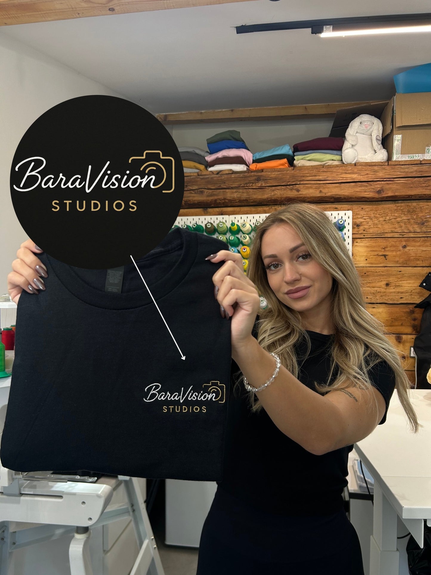 Egyedi logóhímzés